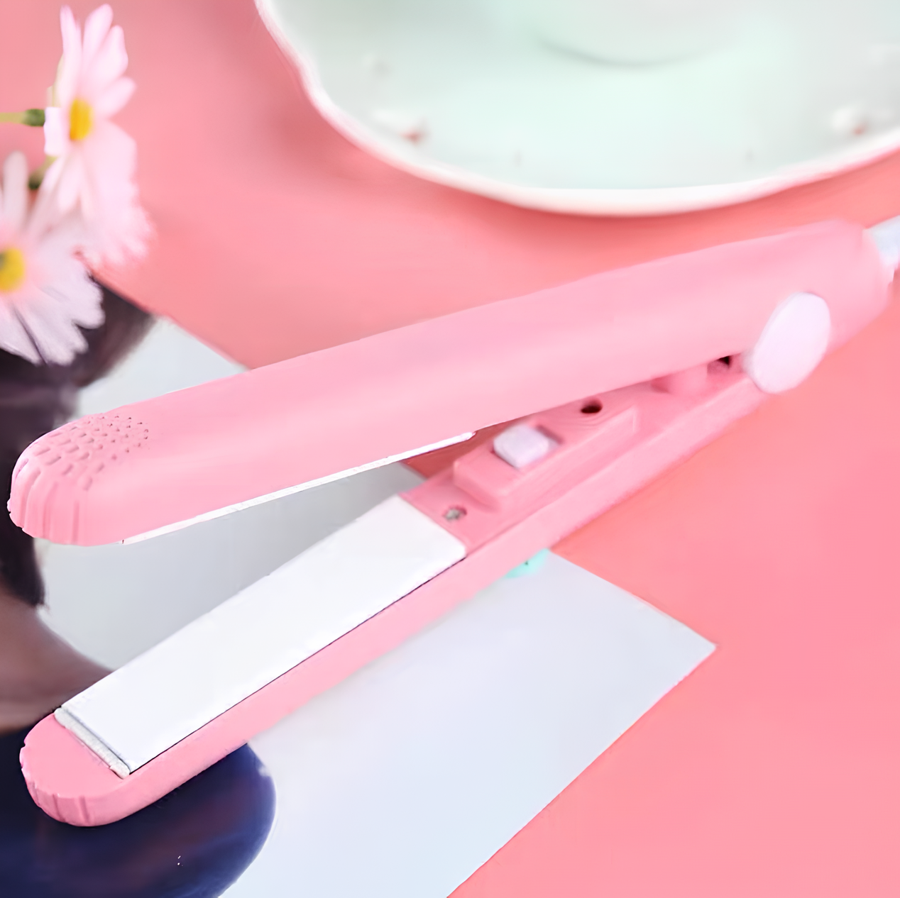 Mini Pocket Style Pro Flat Iron - Dual Voltage